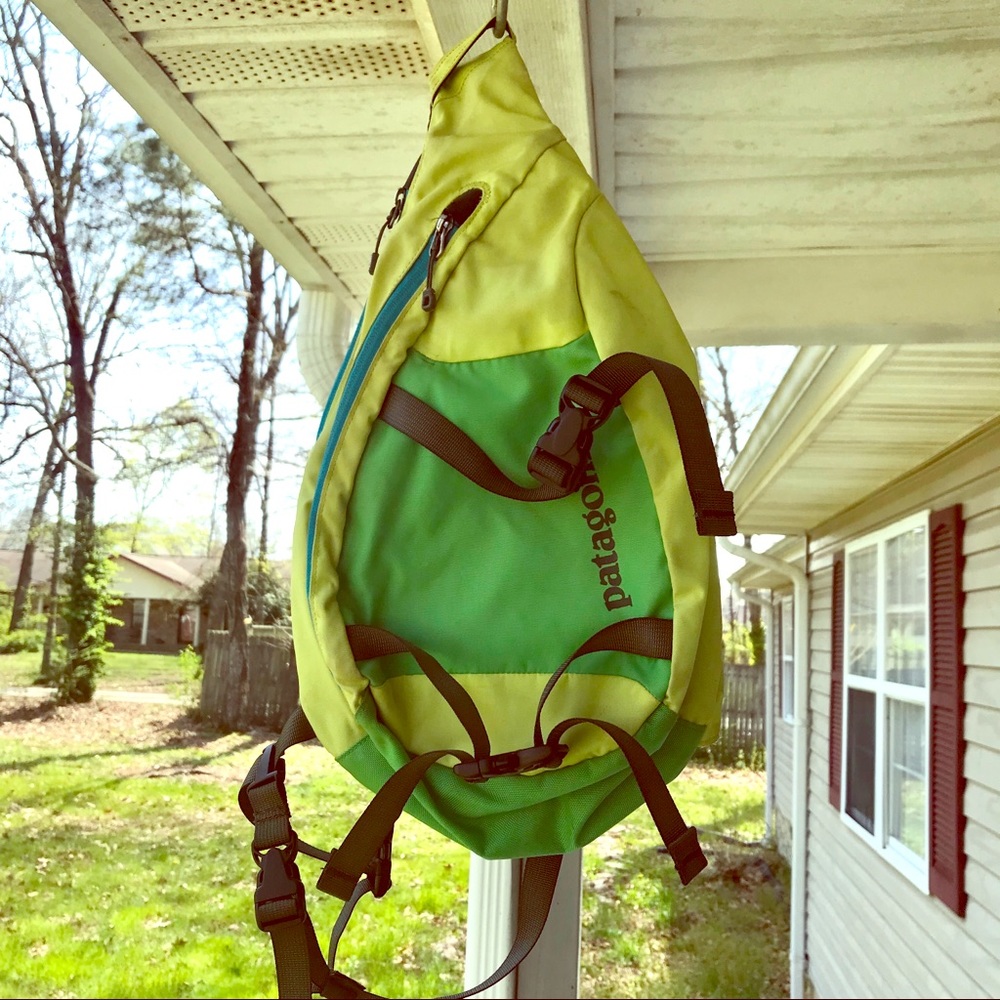 Patagonia atom sling